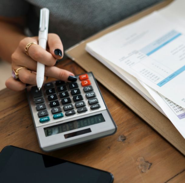 Como calcular o salário dos meses com 31, 30 e 28 dias?